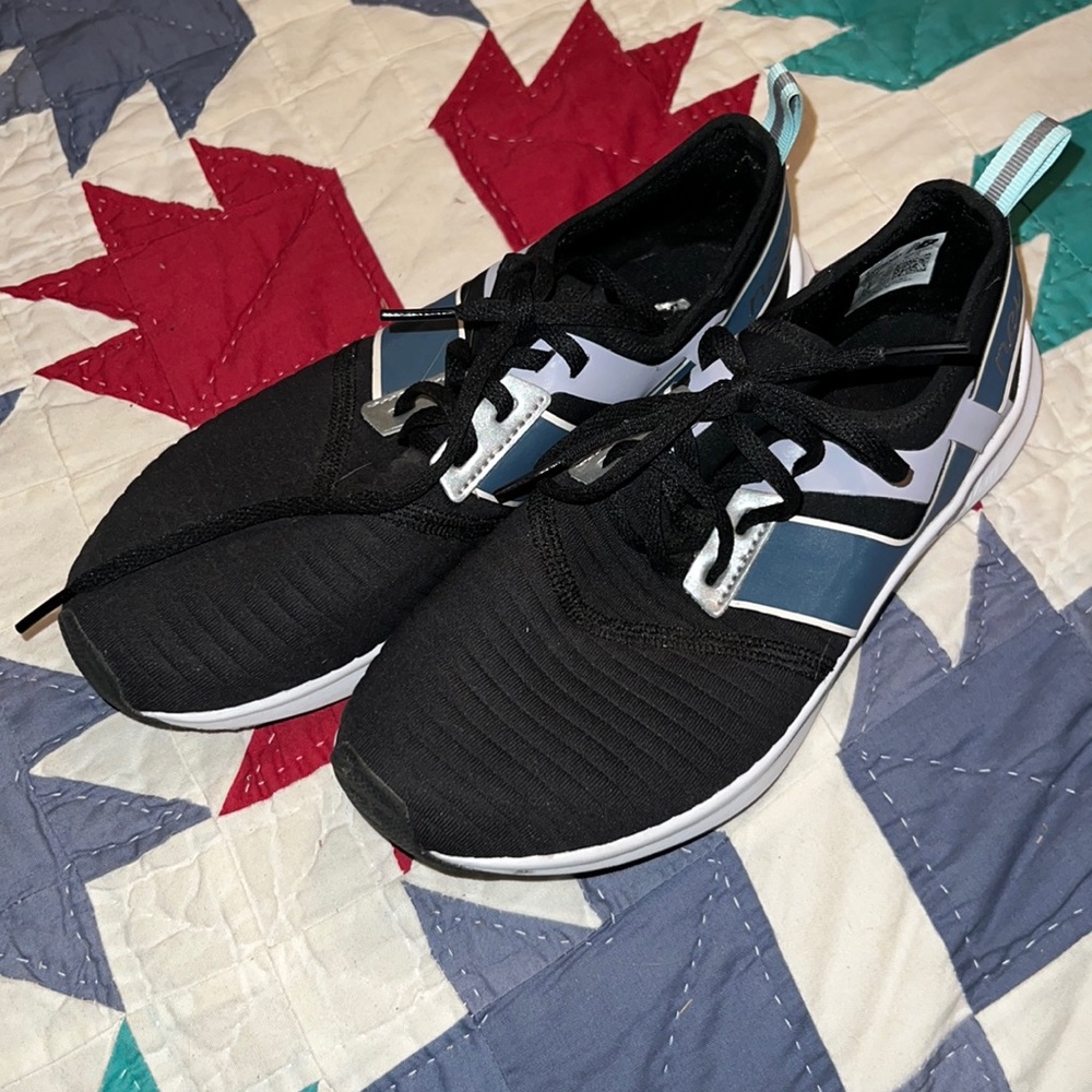 New Balance Lightweight Running Shoes, Size 7.5, Excellent Condition